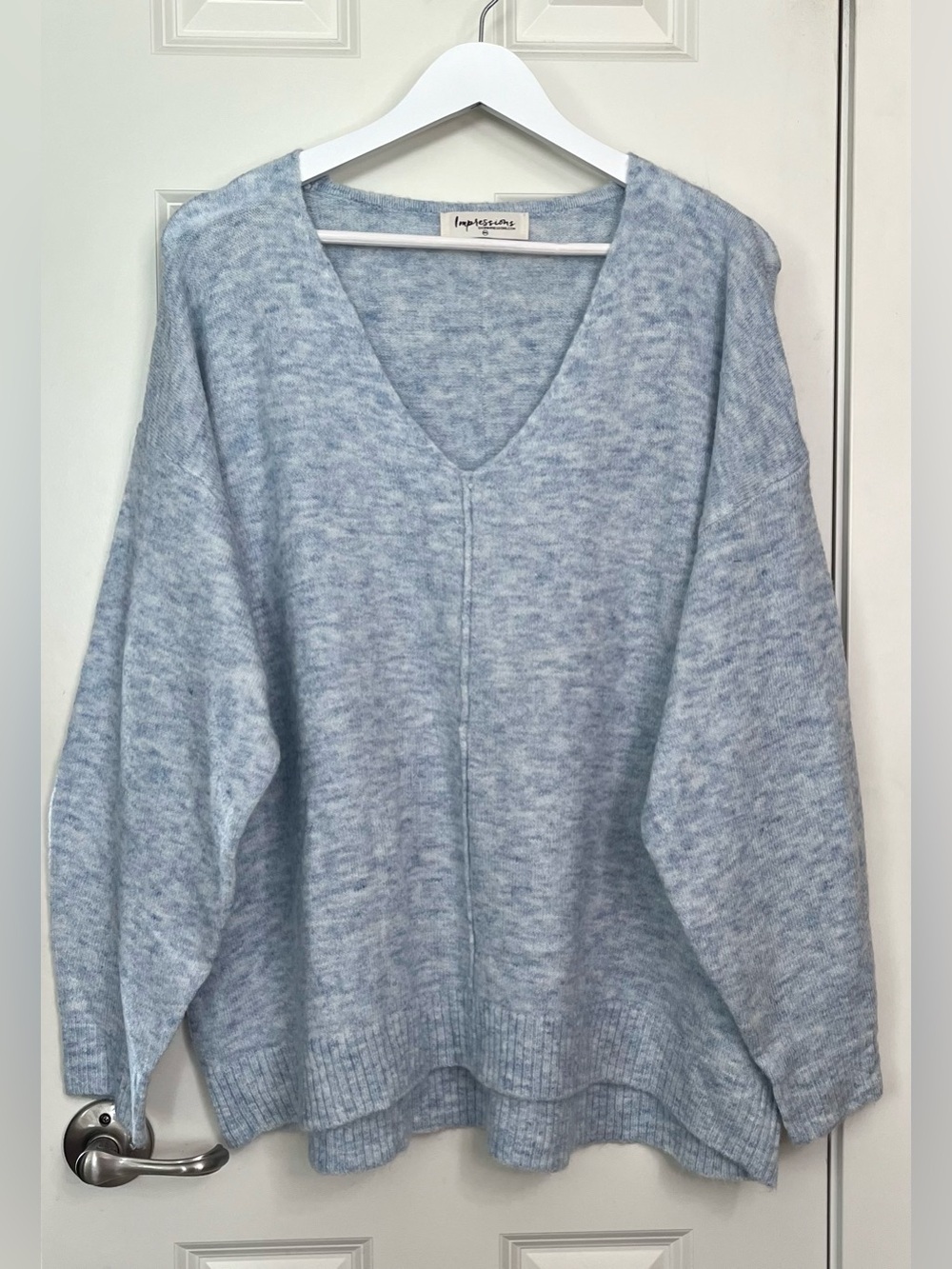 Impressions Oversized Knit V-Neck Sweater NWOT